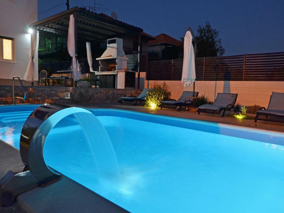 Deluxe Apartman Porto Trogir Exterior photo
