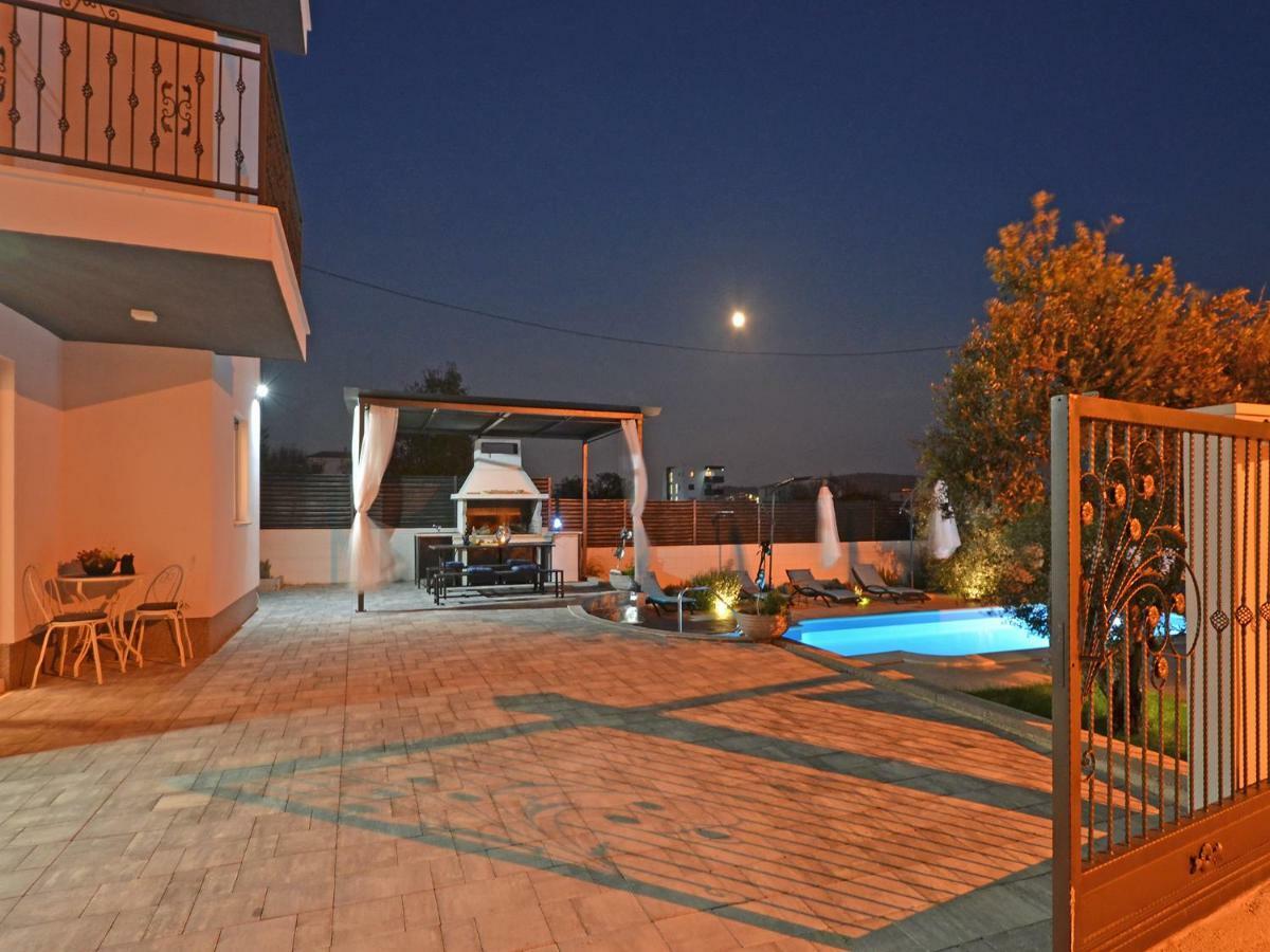 Deluxe Apartman Porto Trogir Exterior photo