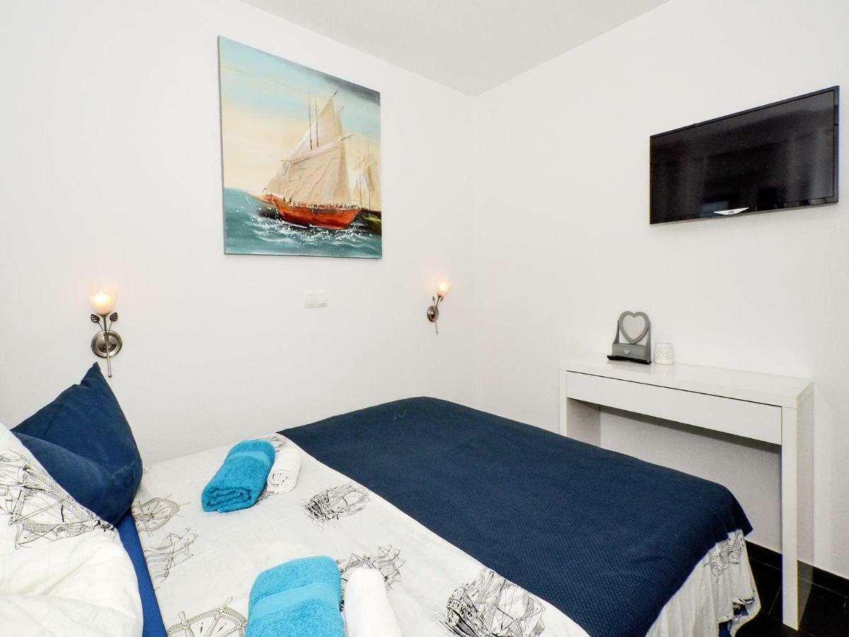 Deluxe Apartman Porto Trogir Exterior photo