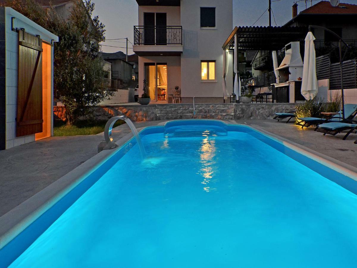 Deluxe Apartman Porto Trogir Exterior photo